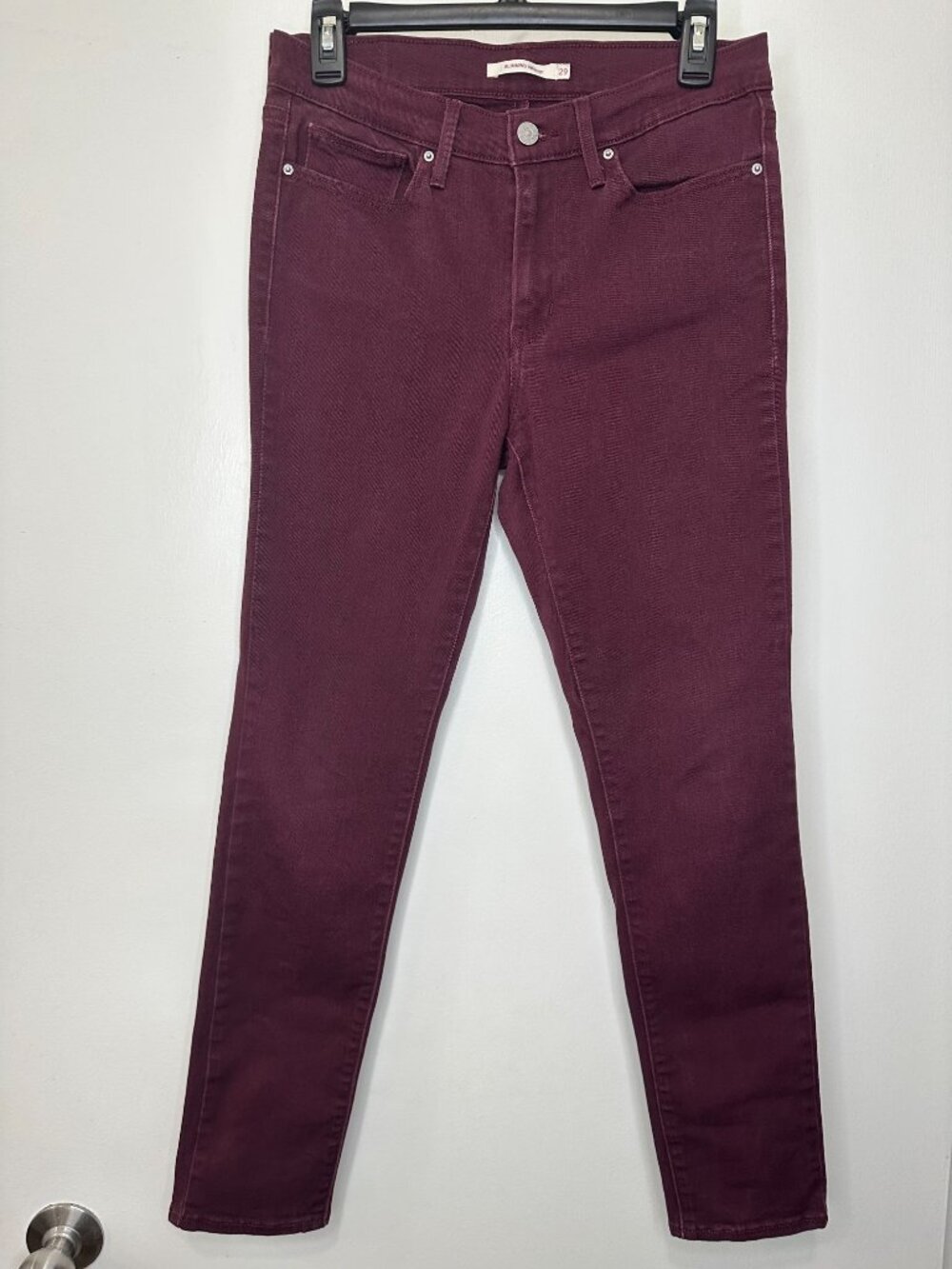 Levi's Mid-Rise Slimming Skinny Jeans – Burgundy/Wine – Size 29x30